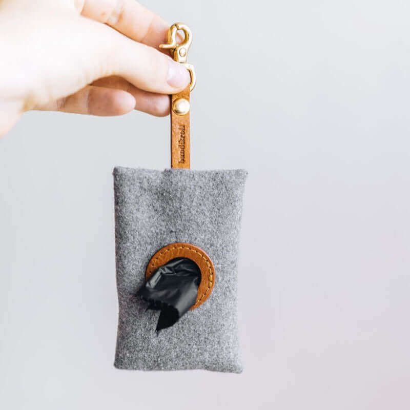 Hanging Waist Portable Pet Poop Bag - Dog and Cats